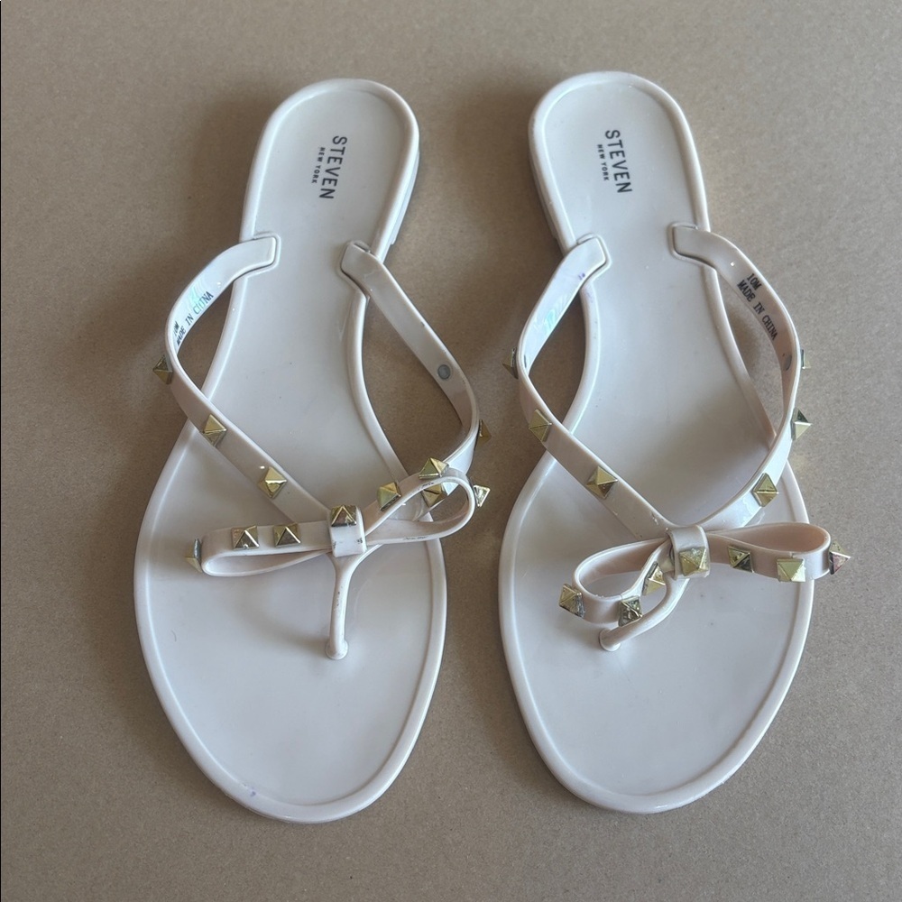 Steven New York blush color Valentino style sandals with gold studs